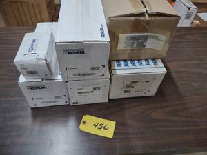 lot 456 image: (2) Faucets & Flush Valves...