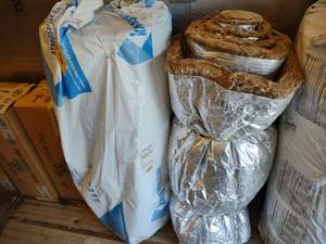 lot 486 image: Exterior Duct Wrap, 20.75x16.5x76 a...