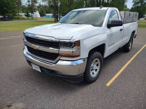 lot 7 image: 2017 Chevrolet Silverado
