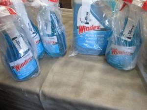 4- 32 oz Windex plus 1 Gallon Refil...