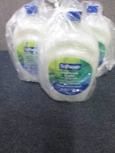3- 50 oz Softsoap Soothing Clean Re...