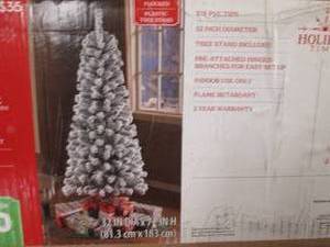6 ft Flocked Tree...