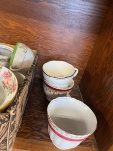 Huge lot of tea cups and saucers