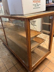 Display case
