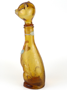 lot 113 image: VINTAGE1966 Mid Century Italian Giannotti CAT Empoli Amber Glass Wine Decanter Bottle - 14 in