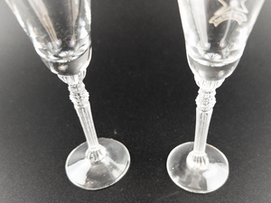 lot 158 image: RIEKES-CRISA Acapulco Pair of Cordial Glasses. One is etched Hotel Pierre Marques
