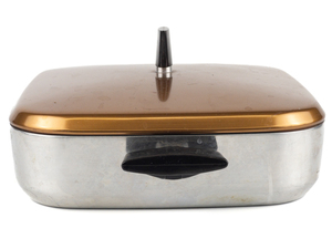 lot 249 image: Mid Century Modern West Bend Square Casserole Copper Colored Lid 10x10x2 12in VM19