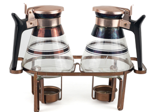 lot 251 image: INLAND WAFFLE SET TWIN HOT SYRUP WARMERS with Warming Stand