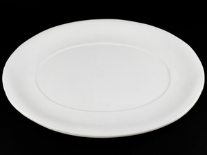 lot 279 image: Large White Ceramic Oval Platter - Made in Portugal