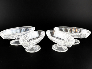 lot 320 image: Set of Four Panel Sided, Footed Banana Split Dishes