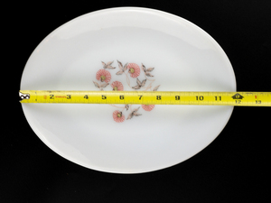 lot 346 image: ANCHOR HOCKING Fleurette 12in Platter