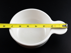 lot 348 image: CORNING French White -&nbspGrab-It No Lid 5 12in&nbspP-150-B