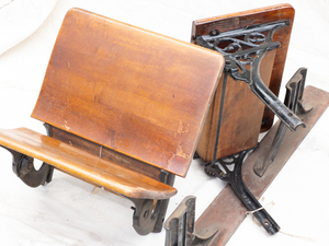 lot 7 image: Antique B & C School Desk and Chairs