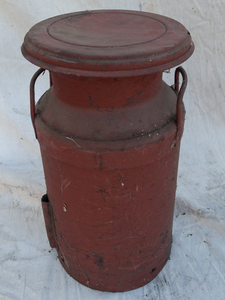 lot 32 image: Vintage (Antique) Dairy Milk Can Painted Red