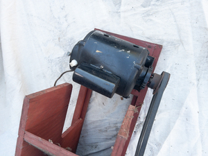 lot 47 image: Working Electric Motor (on DIY built MulcherChipper)