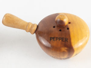 lot 80 image: Vintage Wood Cooking Pot Salt & Pepper Shakers