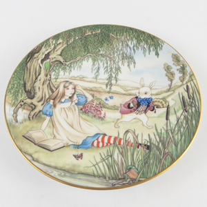 lot 244 image: George Boyer Limoges 1981 Alice & the White Rabbit Collectors Plate  Alice au Pays des Merveilles -Alice et le Lapin Blanc French