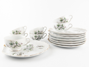 lot 362 image: VINTAGE - MEITO Dogwood 7x Cup and Snack Plate Set (One extra Saucer) 
