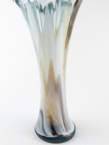 lot 393 image: MURANO STYLE -&nbspButterscotch Art Glass Swung Vase 11in Tall