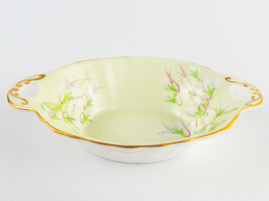 lot 417 image: VINTAGE - ROYAL ALBERT Laurentian Snowdrop Pale Green 5 34in