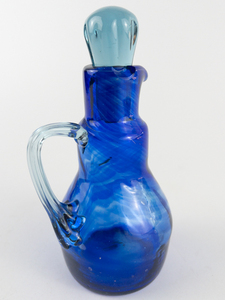 lot 437 image: Hand Blown ART GLASS Cobalt Blue Swirl Cruet Decanter&nbspwith Stopper in Aqua Blue 5in approx without stopper