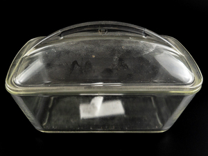 lot 451 image: VINTAGE WESTINGHOUSE Clear Glass Loaf Pan Refrigerator Box w Domed Fin Lid
