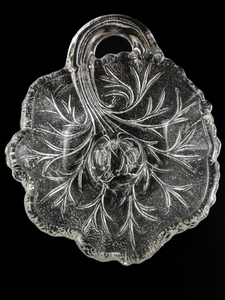 lot 455 image: Pair of INDIANA GLASS Pebble Leaf (Clear) Single Light Candlesticks 5 12 x 1 12in