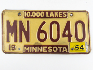 lot 491 image: Vintage Set of Two 1962 Minnesota 10,000 Lakes License Plate