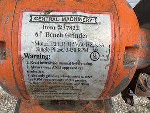 lot 15 image: Central Machinery 6 Pedestal Grinder