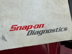 lot 25 image: Auto Repair Manuals