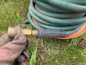lot 29 image: Air Hose Reel