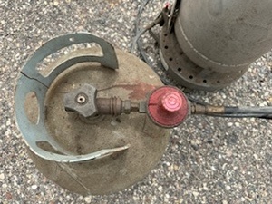 lot 30 image: Construction Propane Heater with Propane Tank