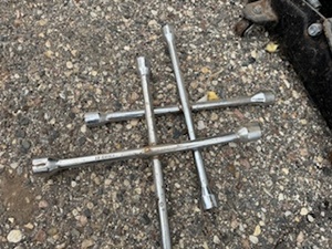 lot 40 image: Floor Jack and Two Four-Way Lug Wrenches