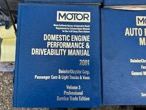 lot 39 image: Vintage Motor Auto Repair Manuals