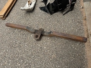 lot 75 image: Tow Truck Tow Bar 70.5 Long