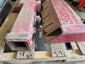 lot 76 image: Towing Accessories