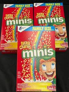 lot 61 image: Lucky Charms Minis Family Size 18.6 oz (3 Pack)