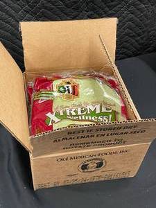 lot 144 image: La Banderita Xtreme Wellness High Fiber Spinach & Herbs Tortilla Wraps - Case of 5 Bags