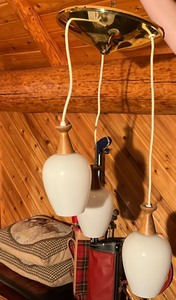 lot 61 image: hanging dining room Tri light