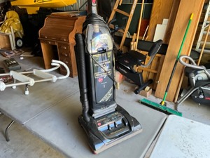 lot 376 image: self propelled turbow power vacuum
