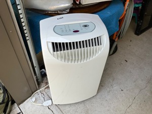 lot 388 image: maytag plug In AC unit on wheels
