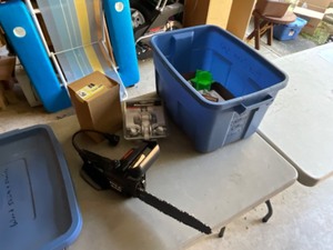 lot 412 image: remington pull saw and contents