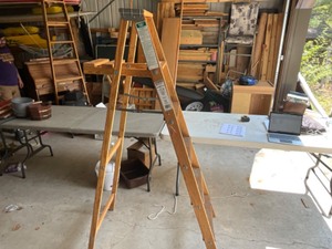 lot 471 image: wooden ladder