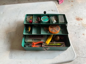 lot 530 image: tackle box plus contents