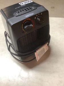 lot 300 image: Home Selectives space heater