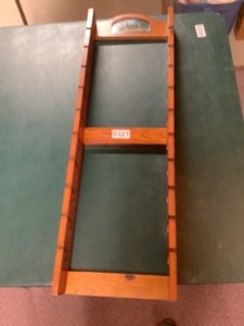 lot 321 image: Fishing rod rack