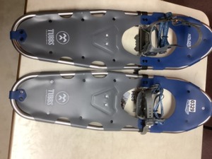 lot 329 image: Tubbs snow shoes