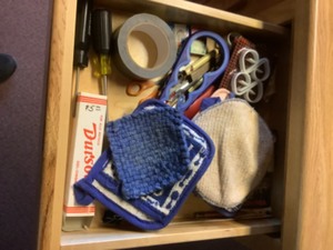 lot 130 image: Contents of Drawer