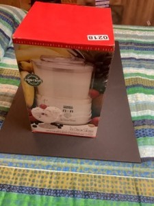 lot 218 image: 2 speed ice cream machine