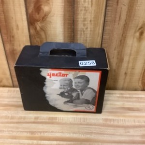 lot 258 image: Vintage checkers game